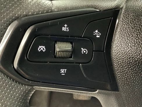Used 2023 Chevrolet TrailBlazer LS FWD image 14