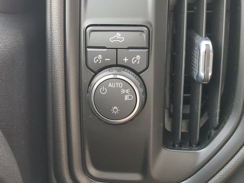 Used 2023 Chevrolet Silverado 1500 Custom RWD image 25