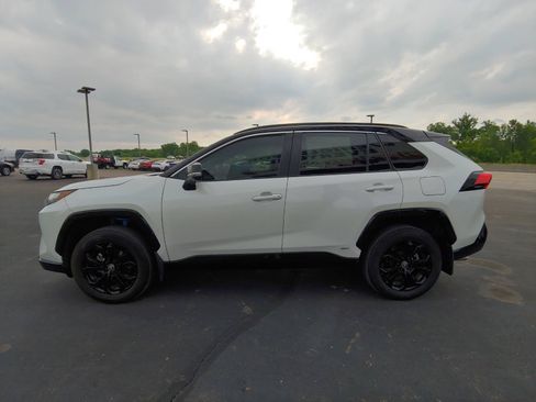 Used 2024 Toyota RAV4 XSE AWD/4WD image 10