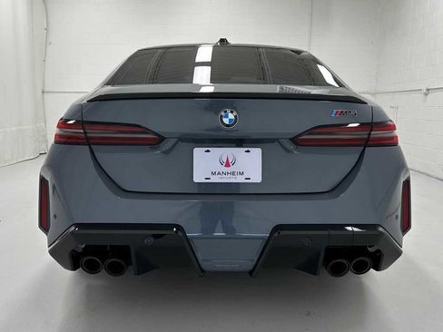 Used 2025 BMW M5 w/ Carbon Package image 7