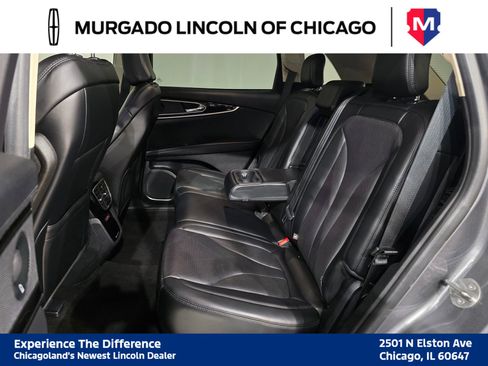 Used 2021 Lincoln Nautilus Reserve w/ Monochromatic Package image 37