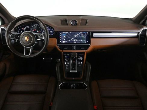 Certified 2022 Porsche Cayenne S Platinum image 11
