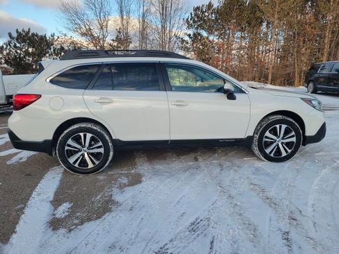 Used 2018 Subaru Outback 2.5i Limited image 7