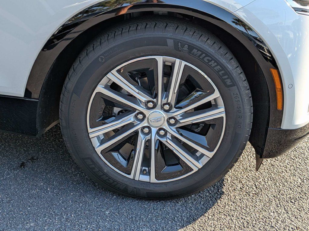 Certified 2024 Cadillac Lyriq Luxury RWD image 13