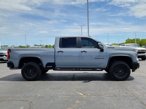 Certified 2025 Chevrolet Silverado 2500 ZR2 w/ Technology Package AWD/4WD image 5