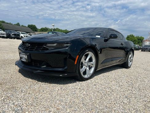 Used 2022 Chevrolet Camaro LT image 4