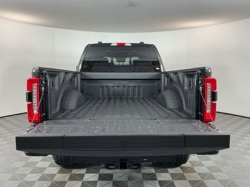 New 2026 Ford F250 Lariat w/ Black Appearance Package image 7