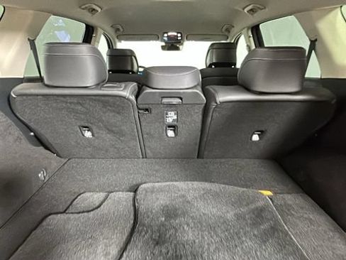 Used 2025 Genesis GV80 2.5T Standard AWD/4WD image 29