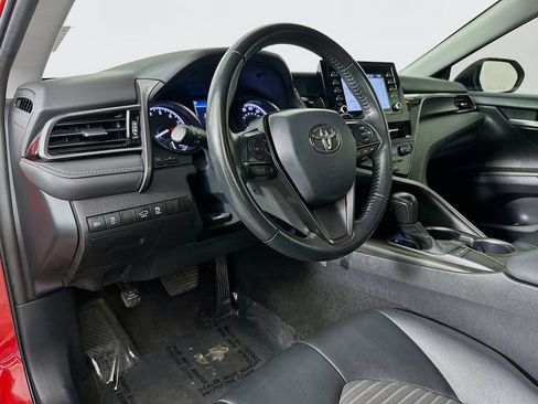 Used 2023 Toyota Camry SE FWD image 10