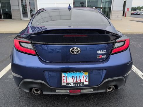 Used 2025 Toyota GR86 Premium w/ ALL Weather Mat Package (TMS) RWD image 5