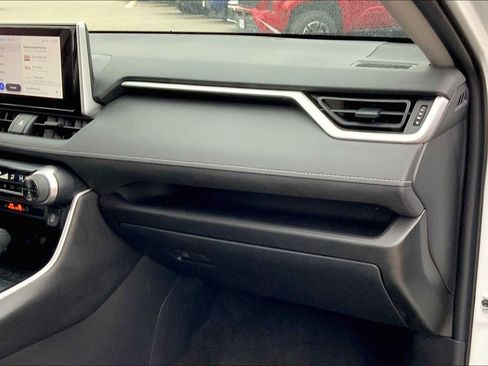 Used 2023 Toyota RAV4 XLE image 18
