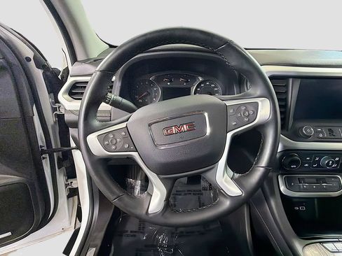 Used 2023 GMC Acadia SLT w/ Preferred Package AWD/4WD image 13
