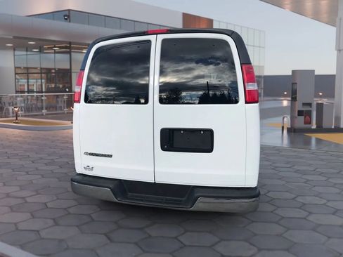 Used 2016 Chevrolet Express 3500 LT w/ LT Preferred Equipment Group image 8