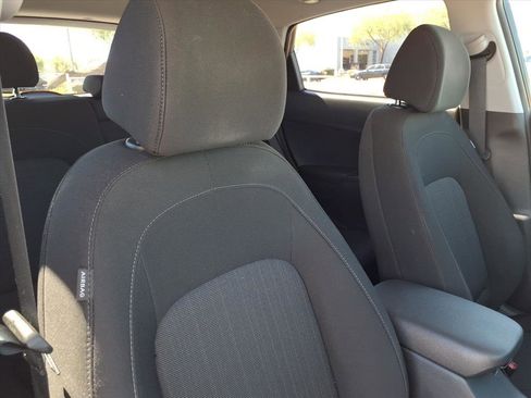 Used 2022 Hyundai Kona SEL w/ Convenience Package image 12