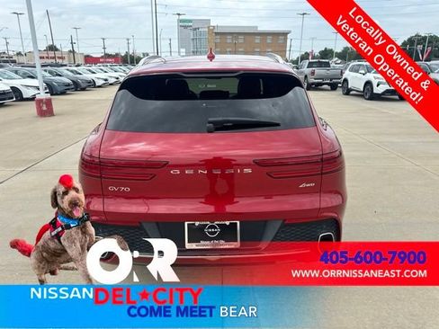 Used 2025 Genesis GV70 2.5T AWD/4WD image 4