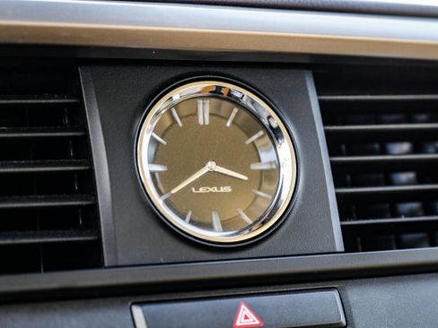 Used 2017 Lexus RX 450h AWD image 26