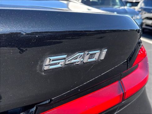 Used 2023 BMW 540i w/ Convenience Package RWD image 24