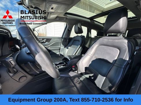 Used 2021 Lincoln Corsair Reserve image 12