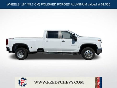 Used 2025 Chevrolet Silverado 3500 LT w/ Safety Package AWD/4WD image 4