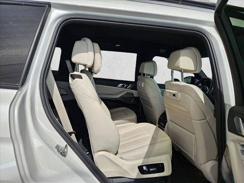 Used 2020 BMW X7 M50i AWD/4WD image 15