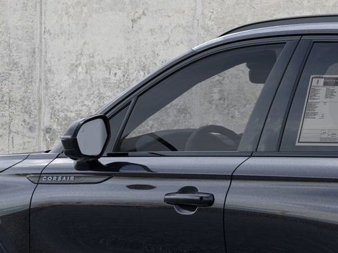 New 2026 Lincoln Corsair Premiere image 20