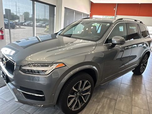 Used 2017 Volvo XC90 T6 Momentum w/ Vision Package AWD/4WD image 11