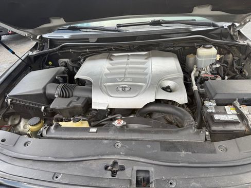 Used 2009 Toyota Land Cruiser image 69