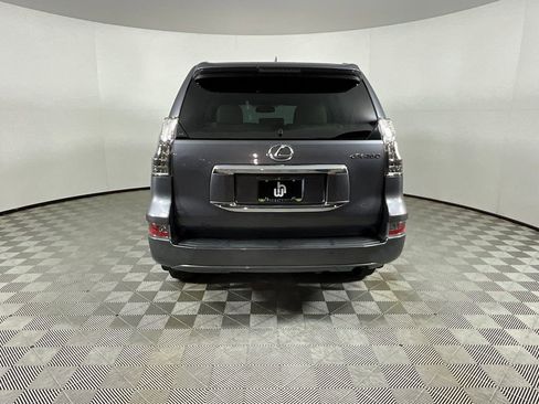 Used 2017 Lexus GX 460 Premium w/ Premium Package image 8