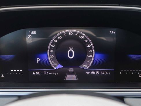 New 2025 Volkswagen Taos SE w/ Black Wheel Package FWD image 23