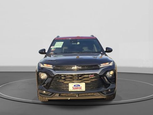 Used 2021 Chevrolet TrailBlazer RS w/ Convenience Package image 3