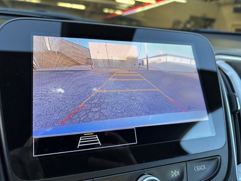 Used 2023 Chevrolet Malibu LT image 8