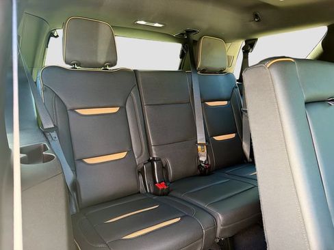 Used 2024 GMC Yukon AT4 w/ Max Trailering Package AWD/4WD image 18