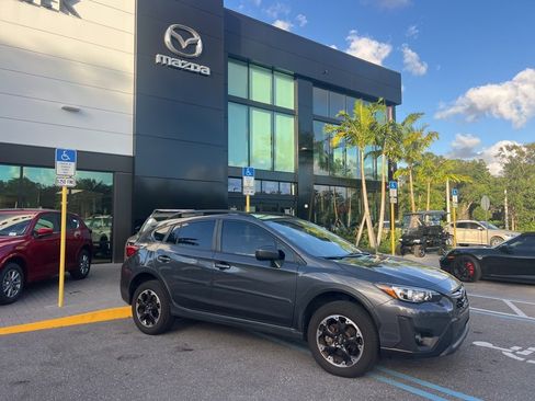 Used 2023 Subaru Crosstrek 2.0i Premium image 8