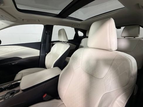 Used 2023 Lexus RX 350 w/ Cold Area Package AWD/4WD image 16