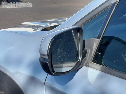 Used 2023 Honda Passport EX-L image 8