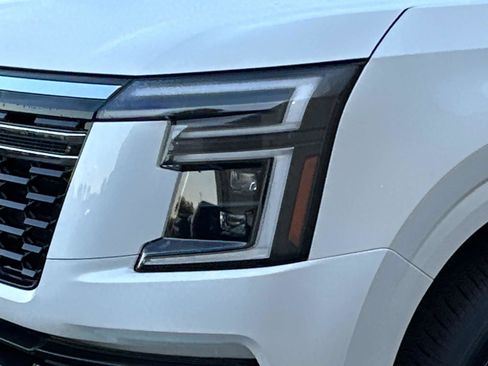 New 2026 Nissan Armada SV image 8