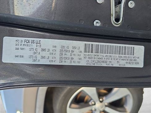 Used 2019 Jeep Cherokee Limited FWD image 14