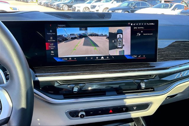 Used 2025 BMW X7 M60i w/ Executive Package AWD/4WD image 24
