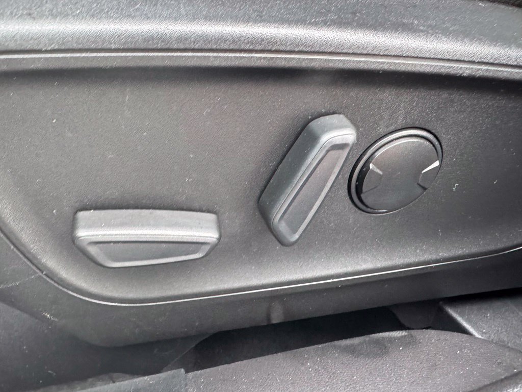 Certified 2023 Ford Escape Active AWD/4WD image 27