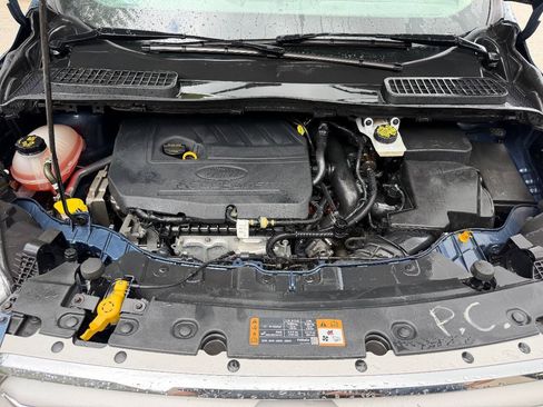 Used 2018 Ford Escape SE w/ Ford Safe & Smart Package AWD/4WD image 8