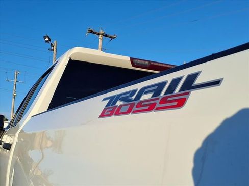 Used 2021 Chevrolet Silverado 1500 Custom Trail Boss w/ Safety Confidence Package image 24