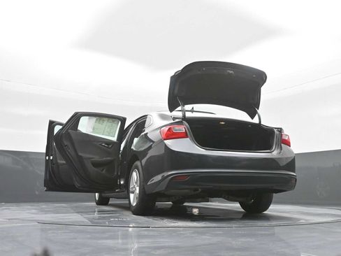 Used 2023 Chevrolet Malibu LT image 42