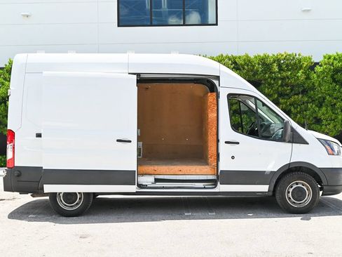 Used 2018 Ford Transit 250 148 High Roof RWD image 8