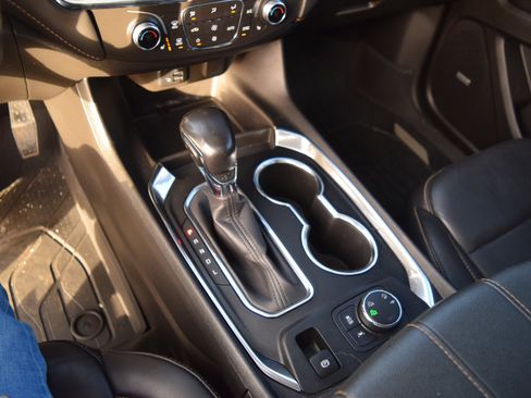 Used 2021 Chevrolet Traverse RS w/ LPO, Floor Liner Package image 17