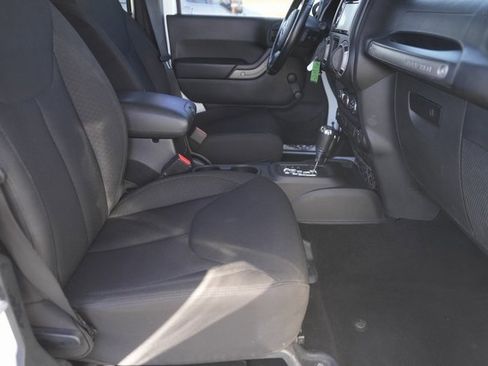 Used 2015 Jeep Wrangler Unlimited Sport image 18