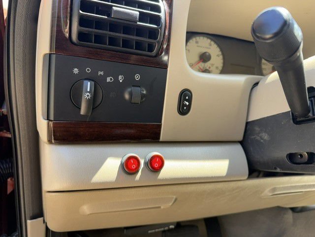 Used 2005 Ford F250 4x4 Crew Cab Super Duty image 28