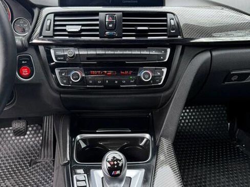 Used 2015 BMW M4 Coupe image 25