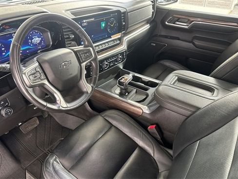 Used 2022 Chevrolet Silverado 1500 RST w/ Convenience Package II image 10