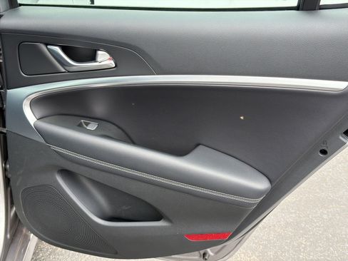 Used 2026 Genesis G70 2.5T RWD image 32