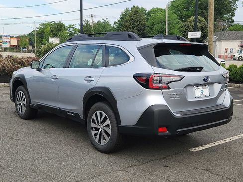 Used 2025 Subaru Outback AWD/4WD image 4